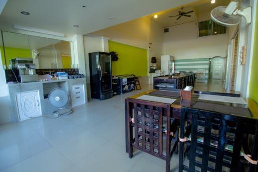 Hk Residence Hua Hin Bagian luar foto