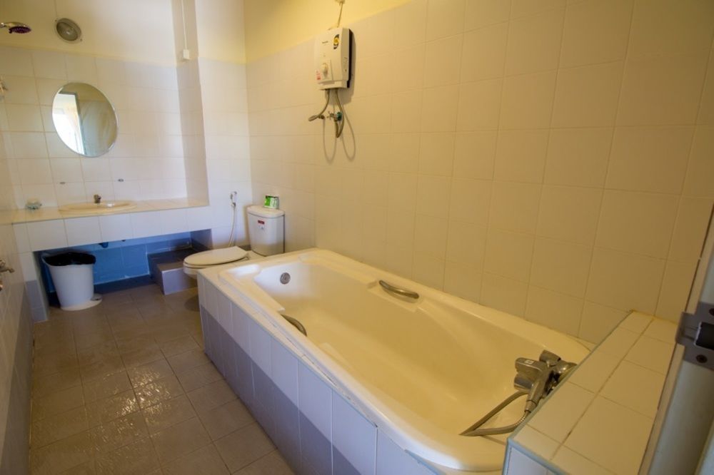 Hk Residence Hua Hin Bagian luar foto