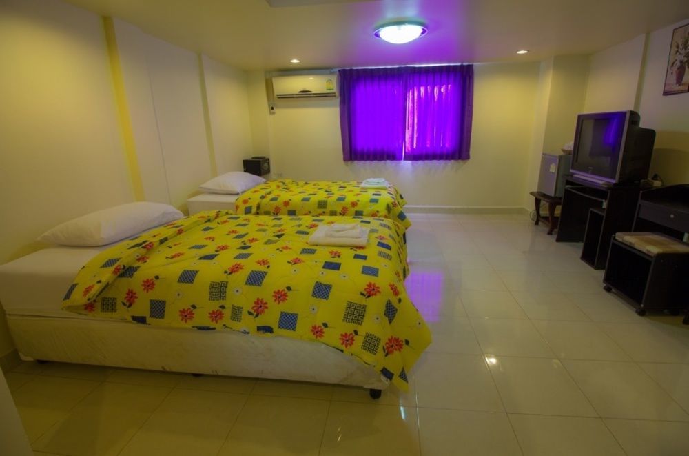 Hk Residence Hua Hin Bagian luar foto