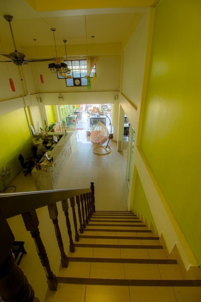 Hk Residence Hua Hin Bagian luar foto